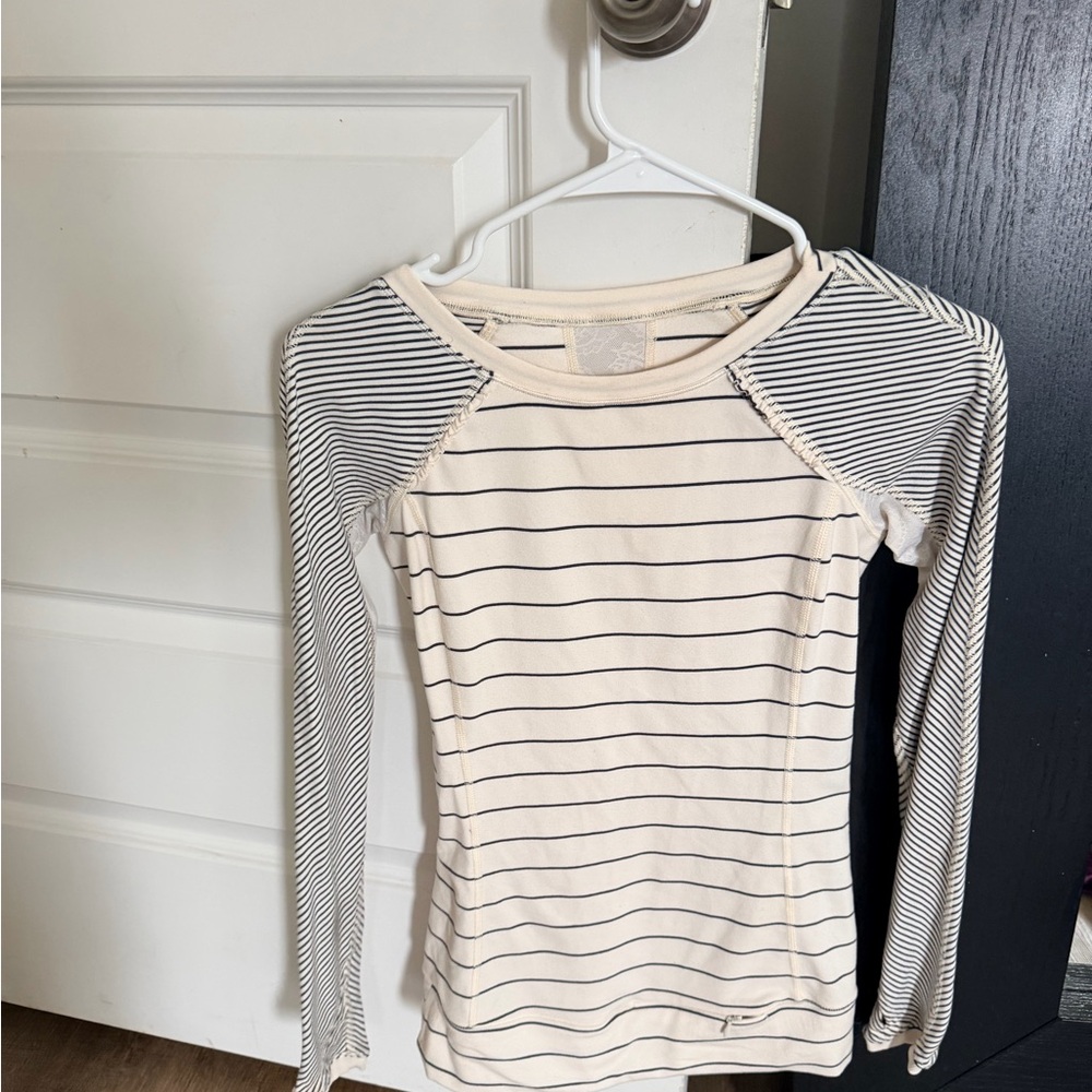 Lululemon Full Tilt Long Sleeve
